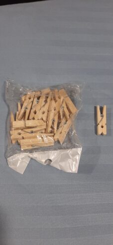 Vendo 1000 unds de pinza madera pequeña decorativa